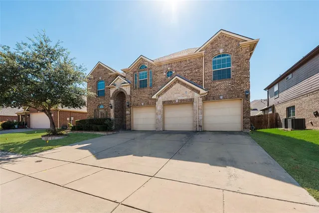 $2,950 | 461 Running Water Trail, Fort Worth, TX 76131