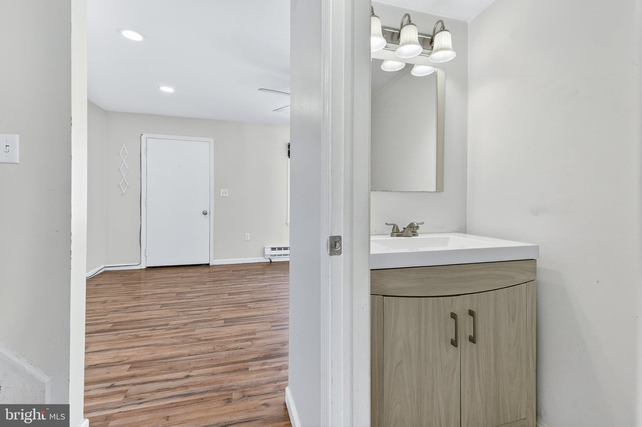 223 Colonial Drive Akron, PA 17501 - Photo 13 of 38