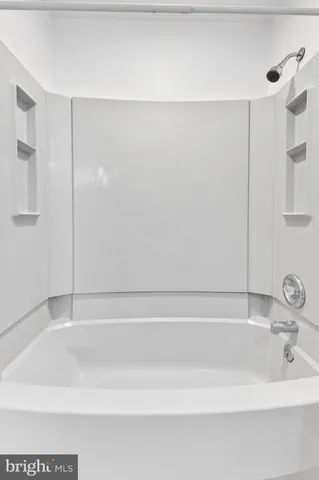 $199,900 | 223 Colonial Drive, Akron, PA 17501