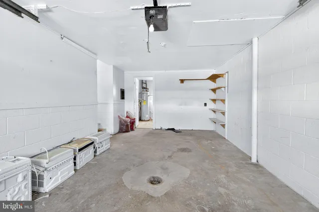 $199,900 | 223 Colonial Drive, Akron, PA 17501