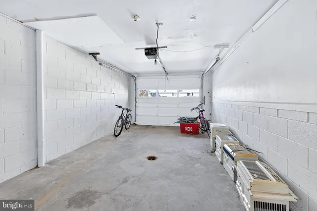 $199,900 | 223 Colonial Drive, Akron, PA 17501