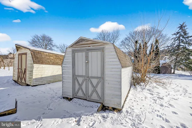 $199,900 | 223 Colonial Drive, Akron, PA 17501