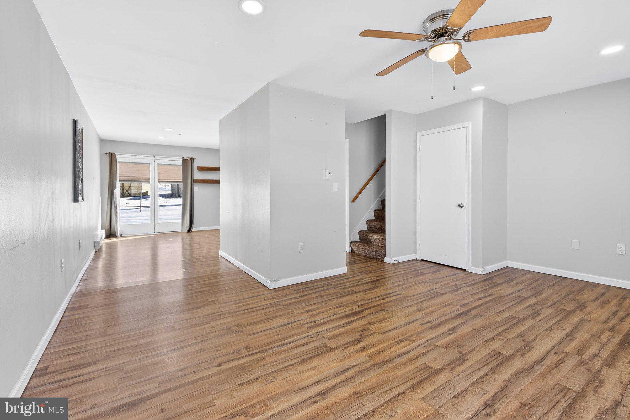 223 Colonial Drive Akron, PA 17501 - Photo 5 of 38