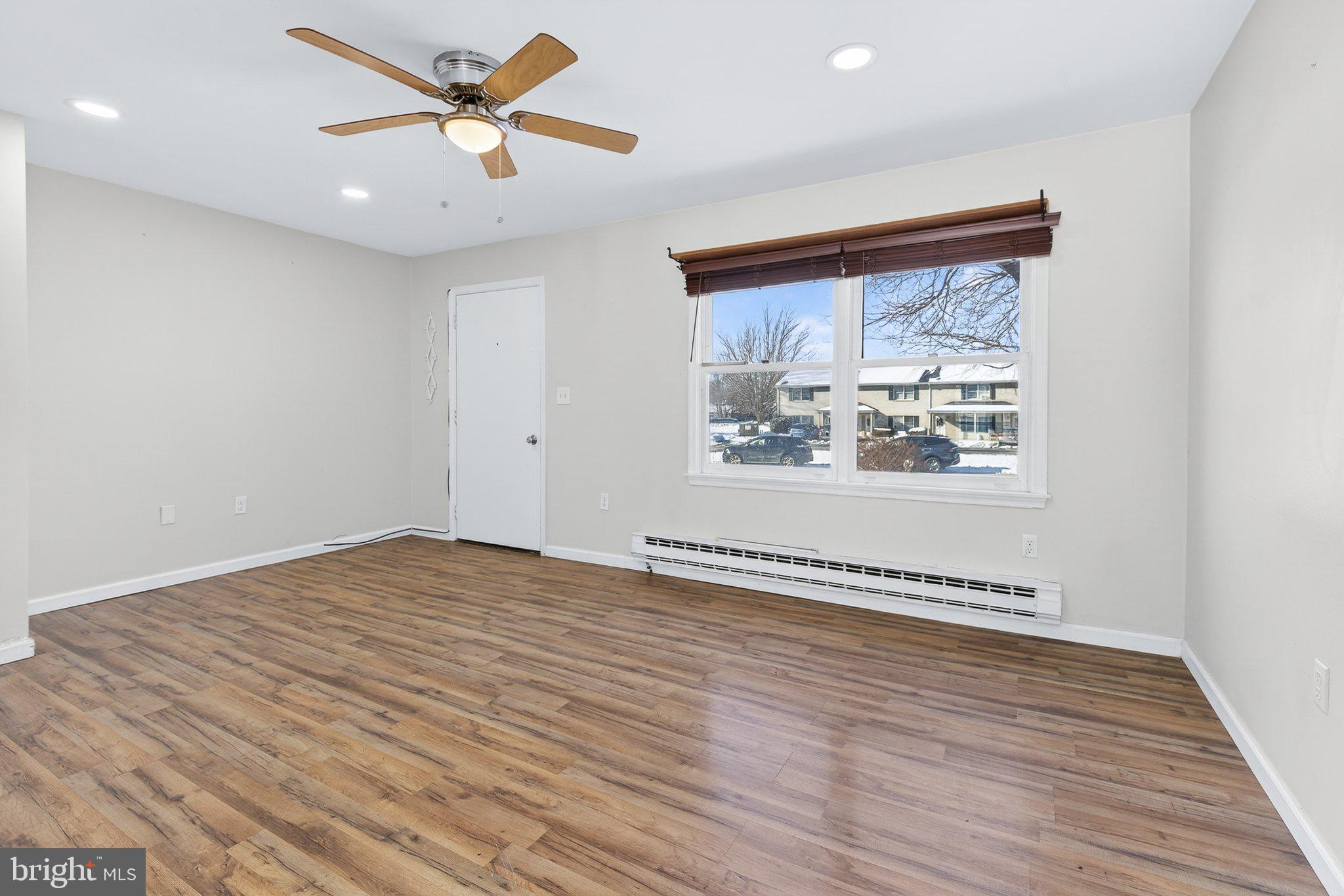 223 Colonial Drive Akron, PA 17501 - Photo 6 of 38