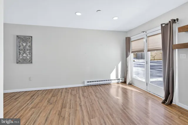 $199,900 | 223 Colonial Drive, Akron, PA 17501