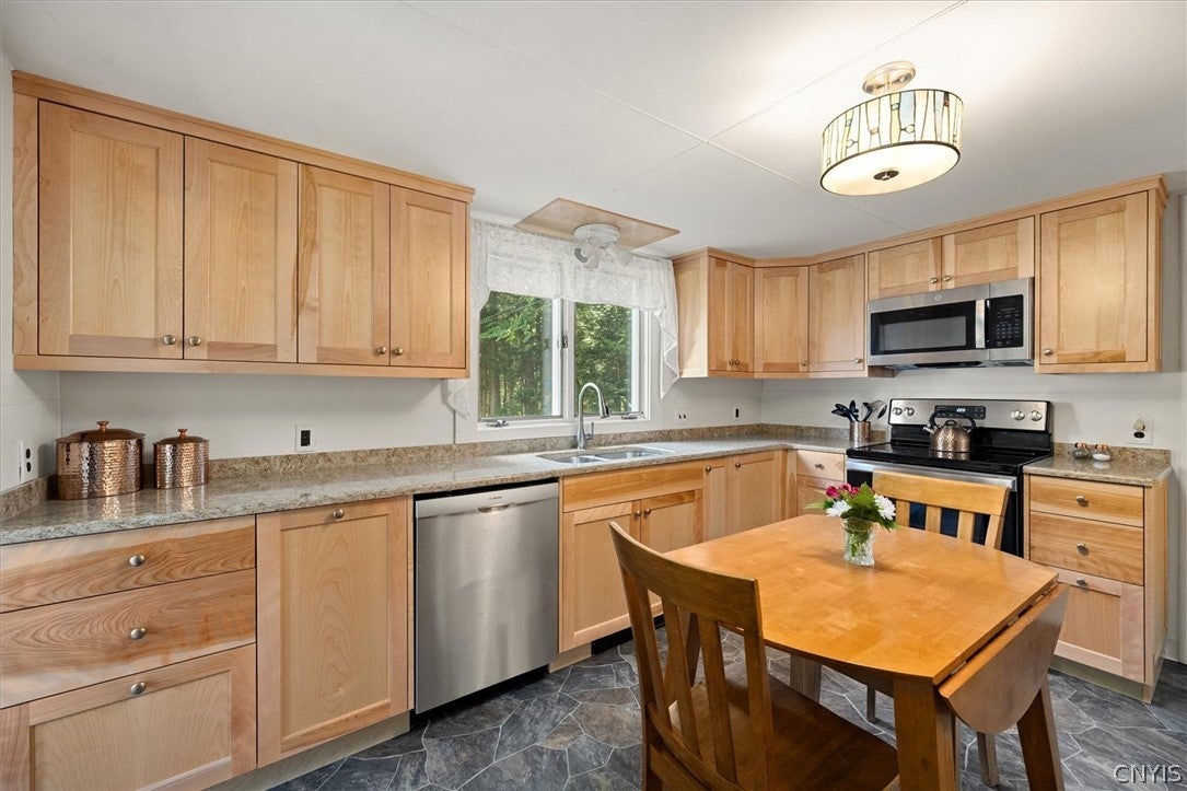 195-191 Easka Road Thendara, NY 13472 - Photo 46 of 50 Gallery Image 46