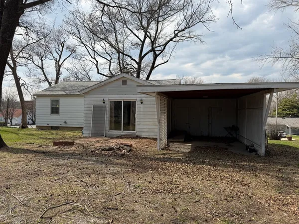 $39,500 | 206 South 1st Street, Pinckneyville, IL 62274