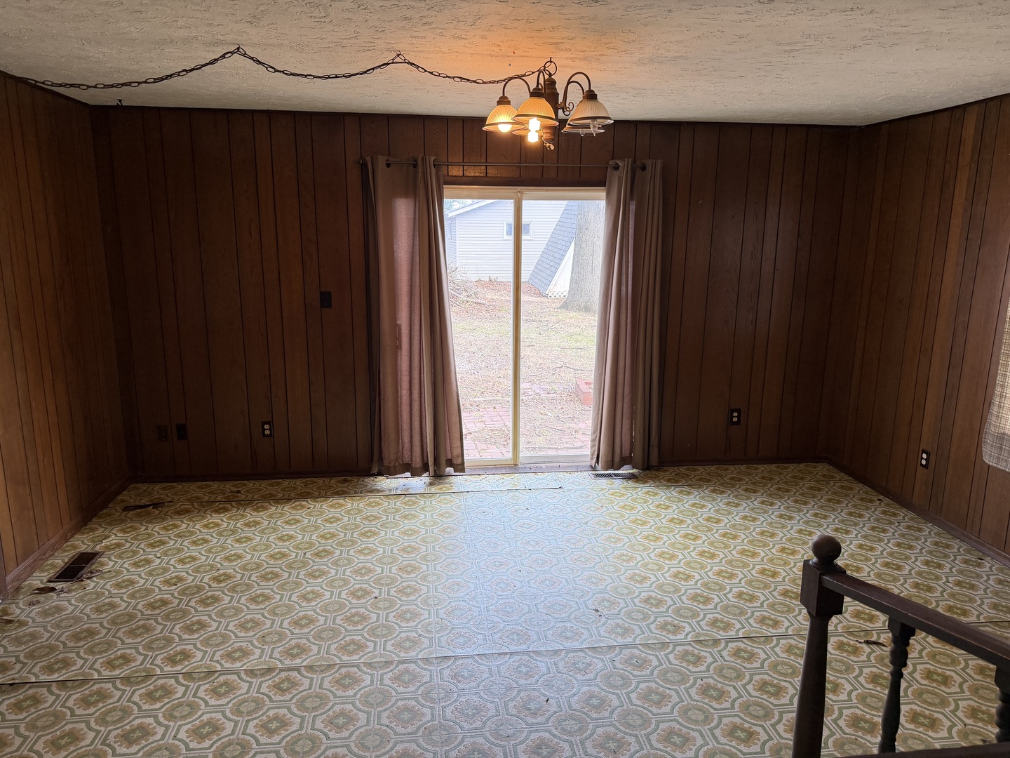 206 South 1st Street Pinckneyville, IL 62274 - Photo 5 of 13