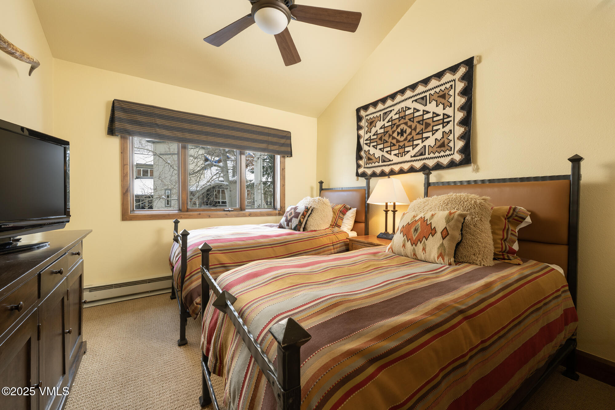 1476 Westhaven Drive, Unit 22 Vail, CO 81657 - Photo 11 of 14 CS 22 Guest 2