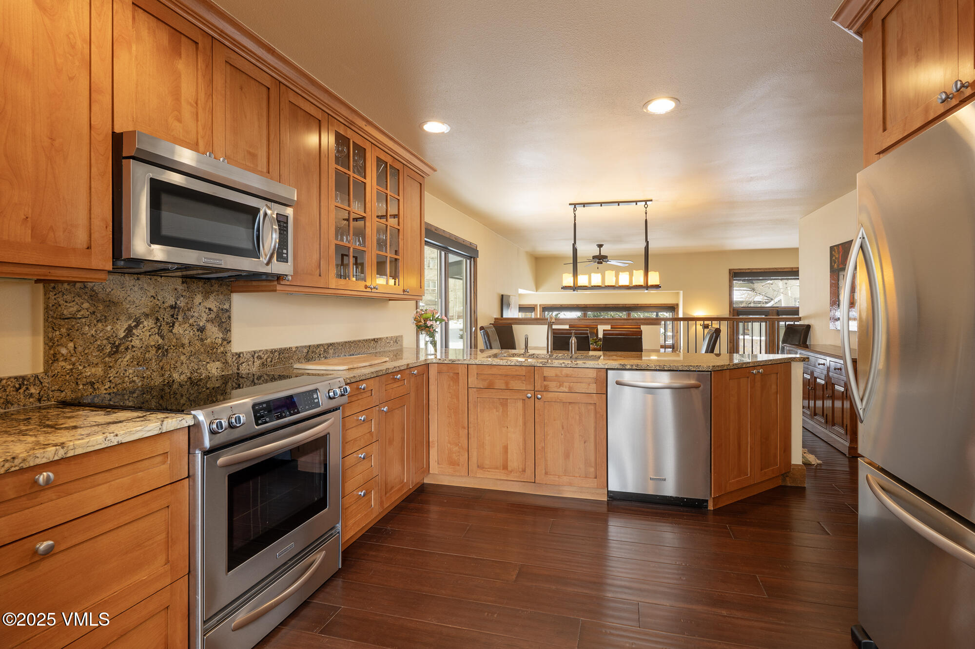 1476 Westhaven Drive, Unit 22 Vail, CO 81657 - Photo 4 of 14 CS 22 Kitchen 2