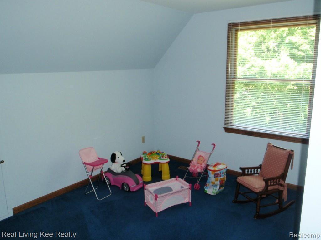 60739 Eyster Road Rochester, MI 48306 - Photo 21 of 37 4th Bedroom