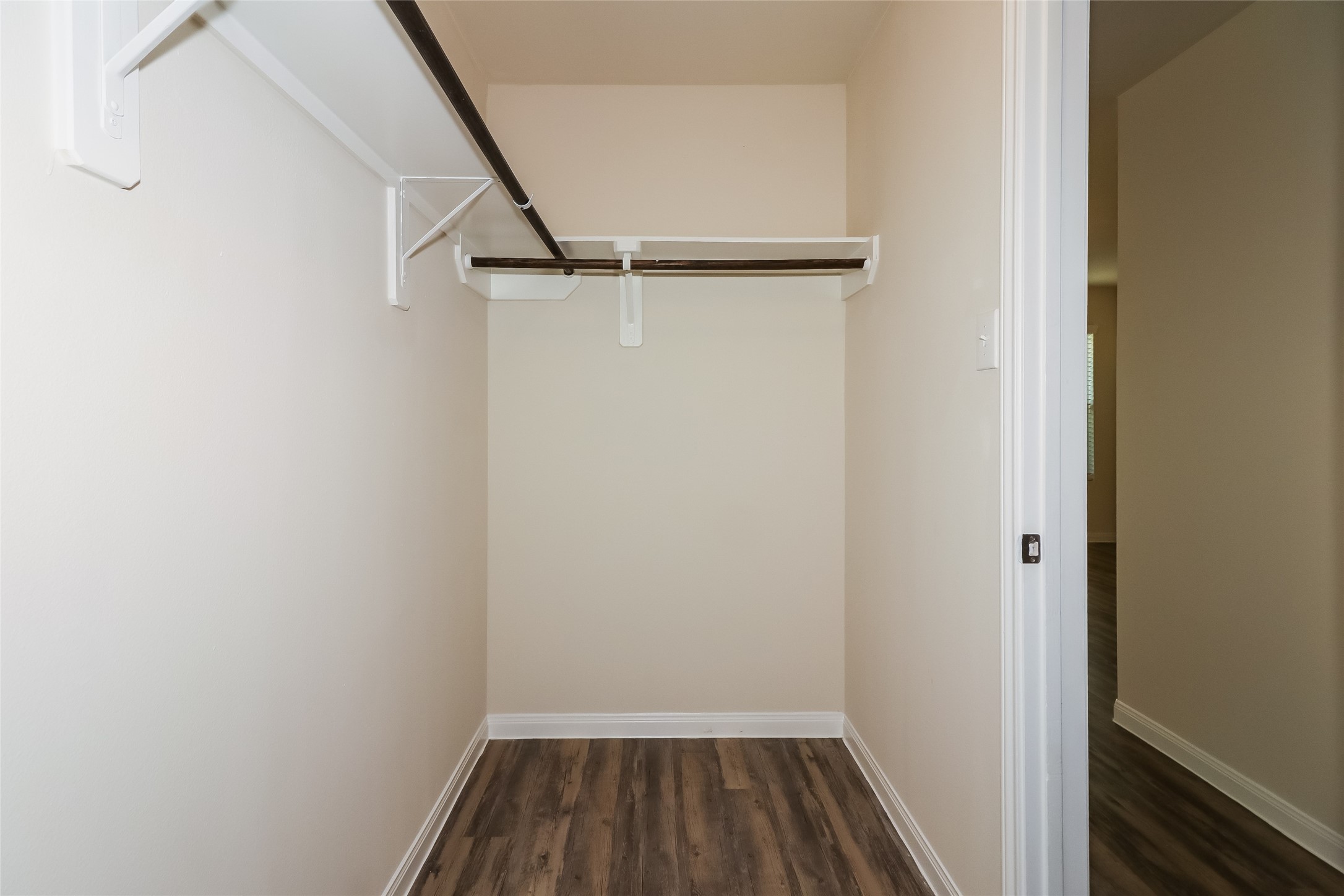 6118 Peaceful Ridge Drive Houston, TX 77048 - Photo 6 of 12