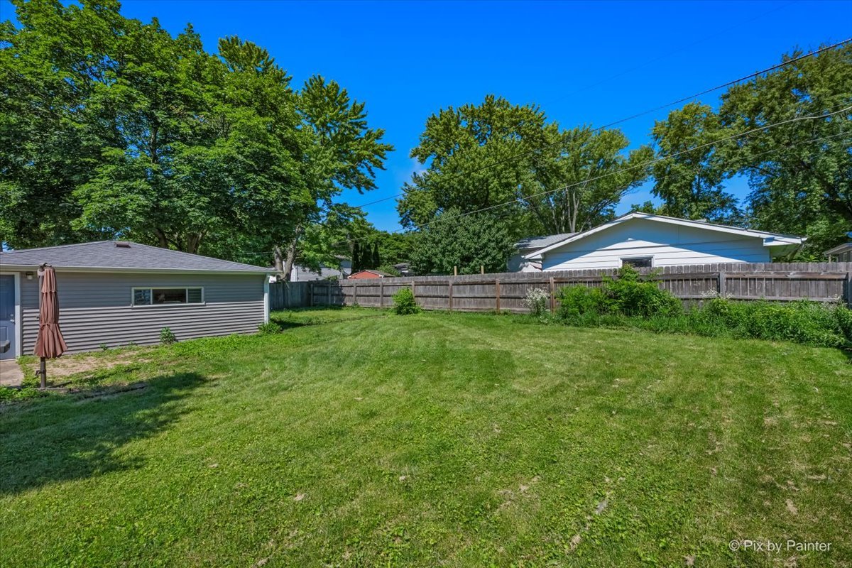 1820 Forrest Boulevard St. Charles, IL 60174 - Photo 24 of 30