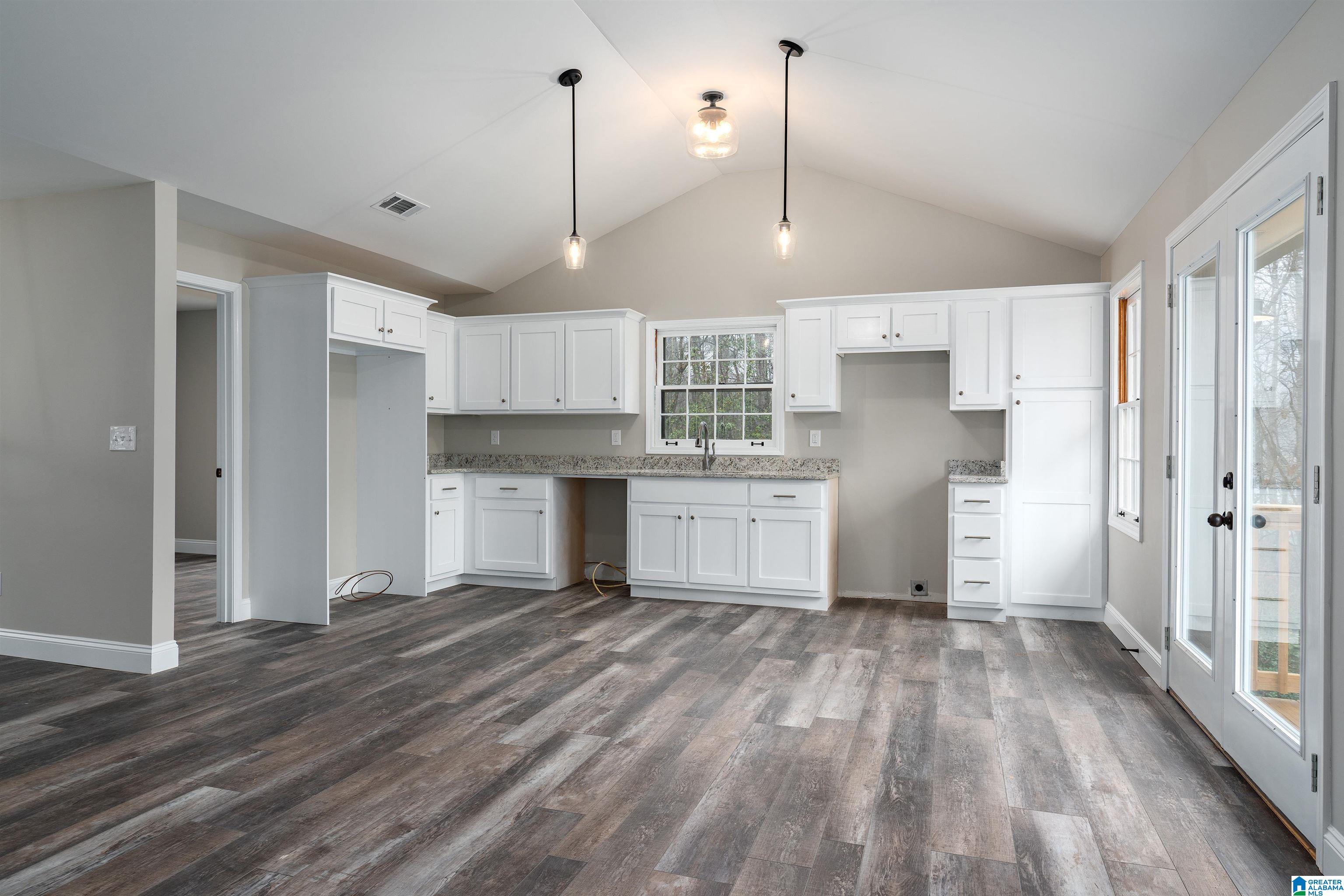 9001 Jade Lake Road West Pinson, AL 35126 - Photo 11 of 33 Gallery Image 11