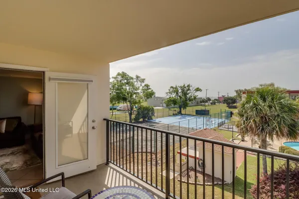 $269,900 | 2046 Beach Boulevard, Unit D302, Biloxi, MS 39531