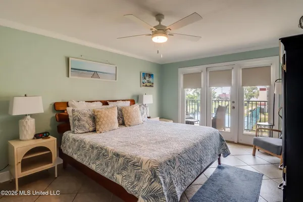 $269,900 | 2046 Beach Boulevard, Unit D302, Biloxi, MS 39531