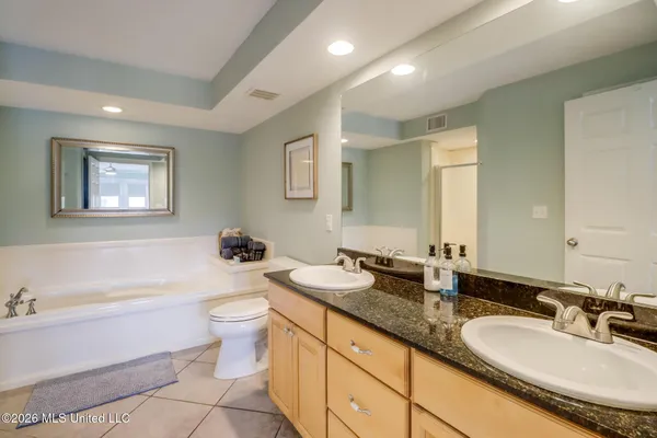 $269,900 | 2046 Beach Boulevard, Unit D302, Biloxi, MS 39531