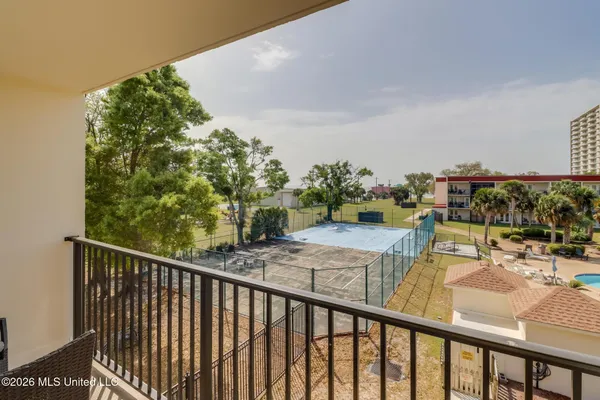 $269,900 | 2046 Beach Boulevard, Unit D302, Biloxi, MS 39531