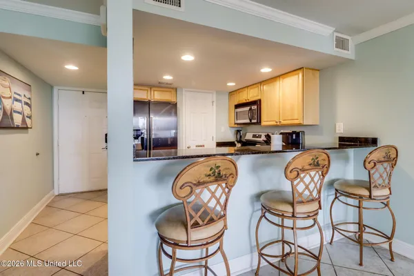 $269,900 | 2046 Beach Boulevard, Unit D302, Biloxi, MS 39531