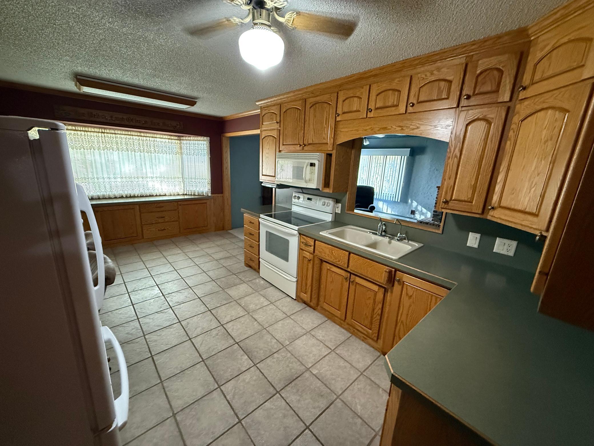 1134 10th Street Westbrook, MN 56183 - Photo 11 of 44