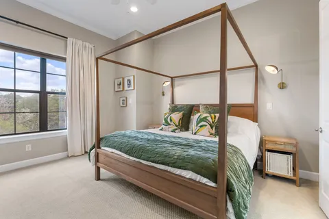 $765,000 | 5303 Weslayan Street, Houston, TX 77005