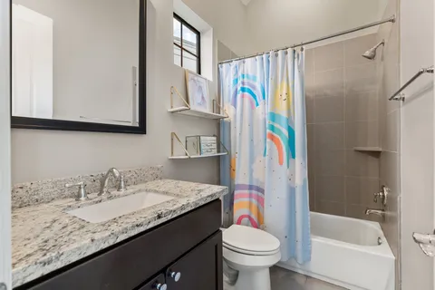 $765,000 | 5303 Weslayan Street, Houston, TX 77005