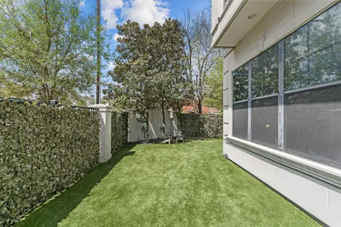 $765,000 | 5303 Weslayan Street, Houston, TX 77005