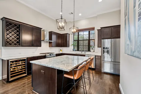 $765,000 | 5303 Weslayan Street, Houston, TX 77005