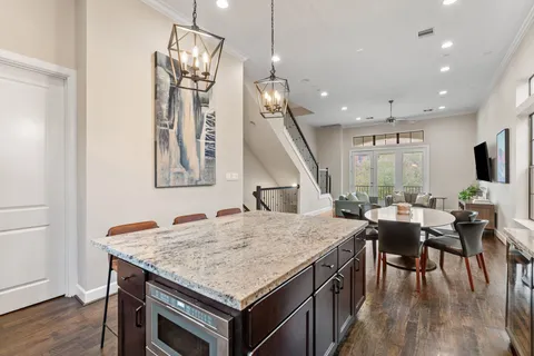$765,000 | 5303 Weslayan Street, Houston, TX 77005