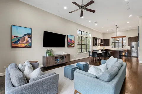 $765,000 | 5303 Weslayan Street, Houston, TX 77005