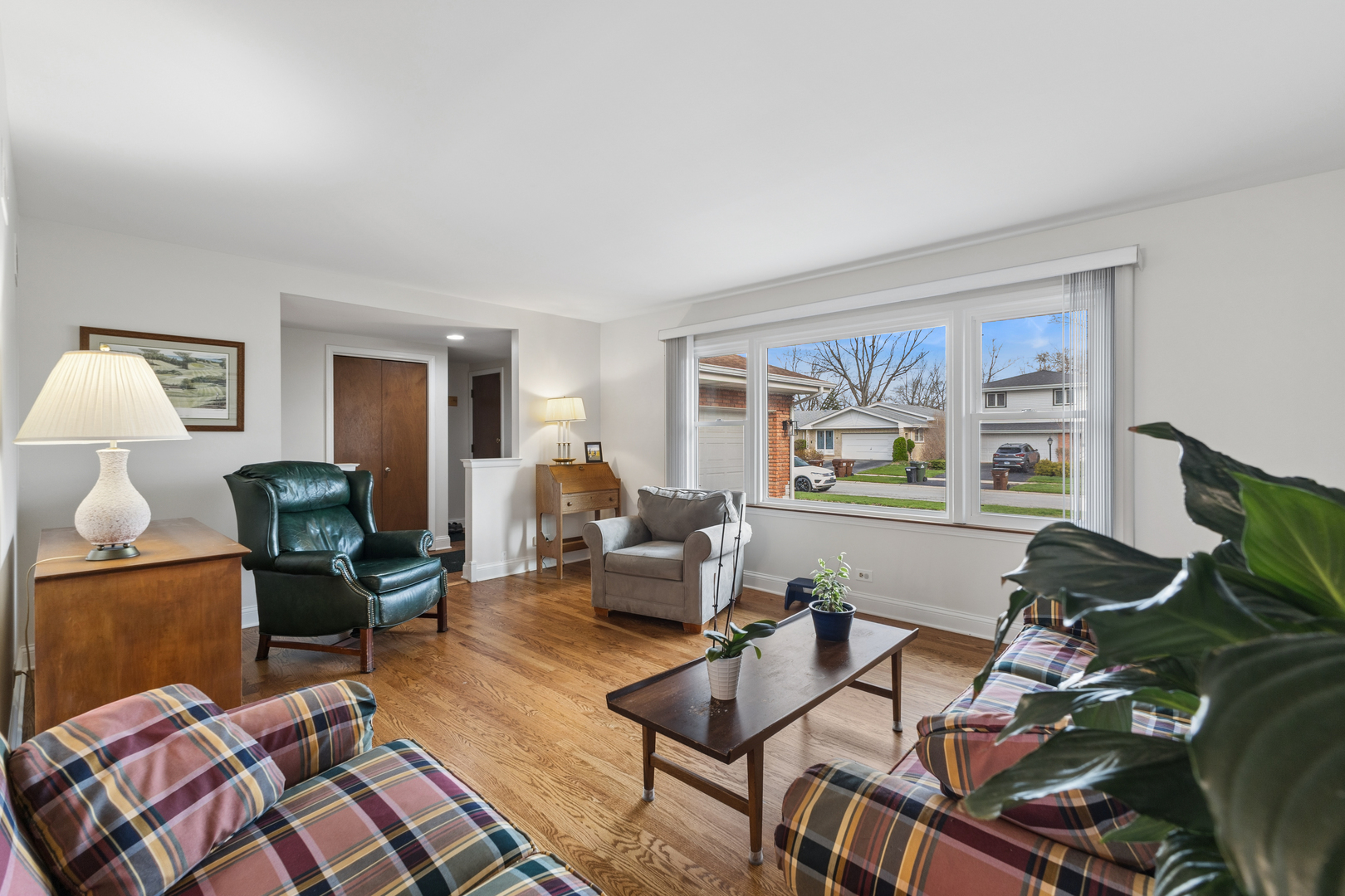 1307 Thomas Street Homewood, IL 60430 - Photo 4 of 20