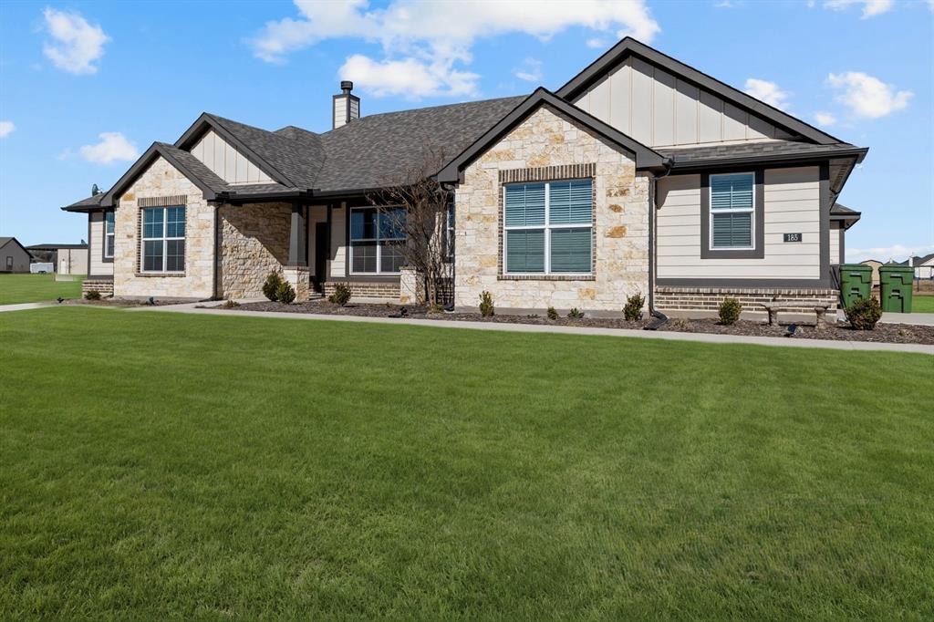 185 Chester Road Springtown, TX 76082 - Photo 2 of 20