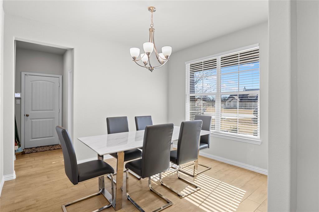 185 Chester Road Springtown, TX 76082 - Photo 8 of 20