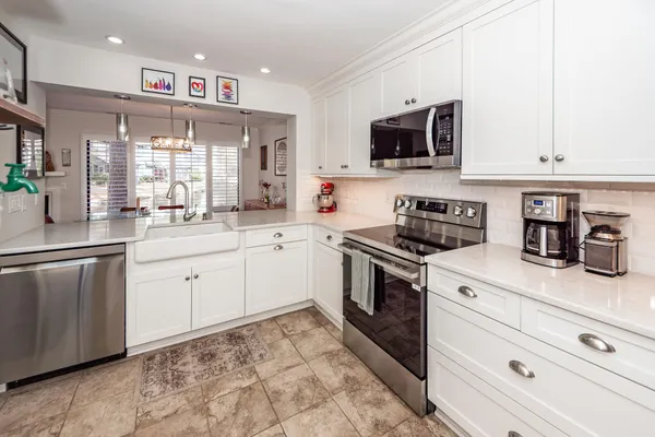 $459,000 | 1126 Shadow Lake Circle, Unit 58, Mount Pleasant, SC 29464