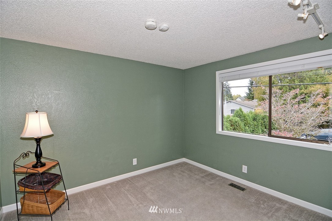 2704 168th Street Southeast Bothell, WA 98012 - Photo 16 of 25 Gallery Image 16