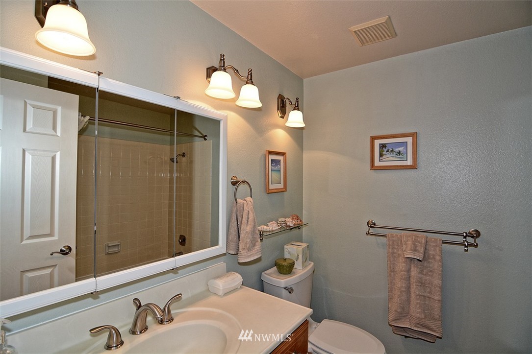 2704 168th Street Southeast Bothell, WA 98012 - Photo 18 of 25 Gallery Image 18
