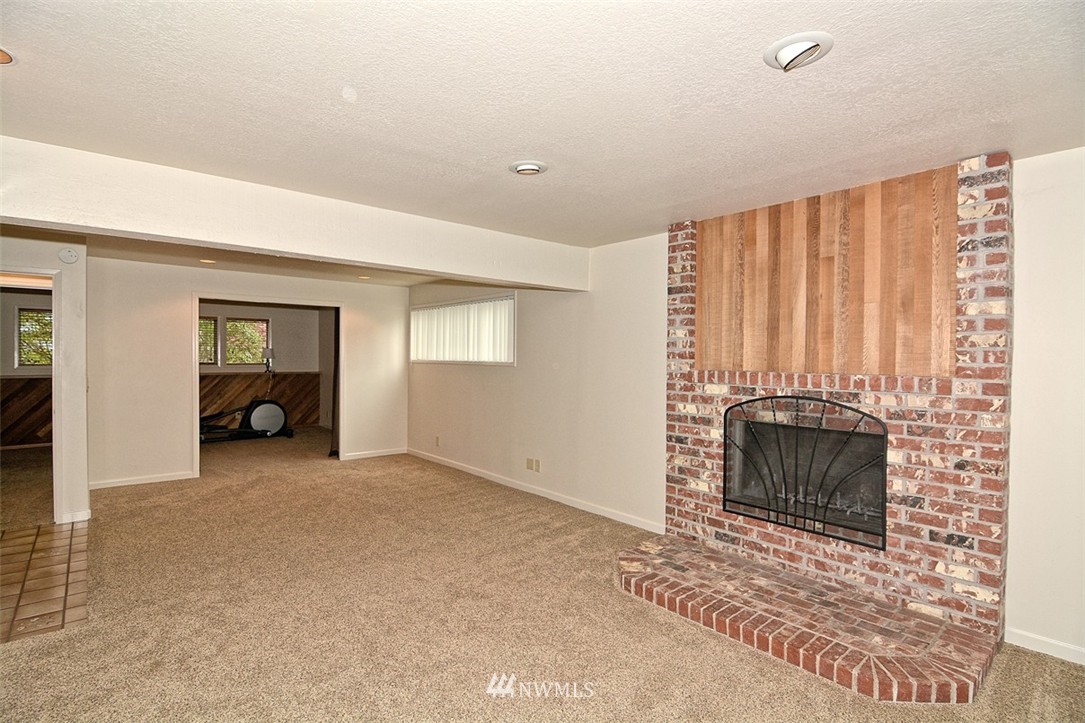 2704 168th Street Southeast Bothell, WA 98012 - Photo 19 of 25 Gallery Image 19