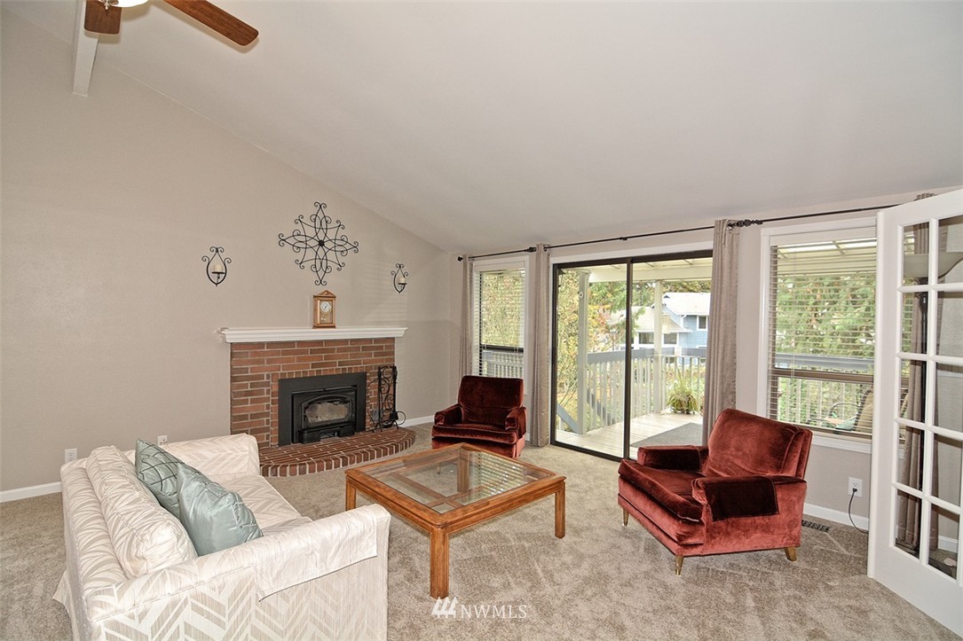 2704 168th Street Southeast Bothell, WA 98012 - Photo 3 of 25 Gallery Image 3