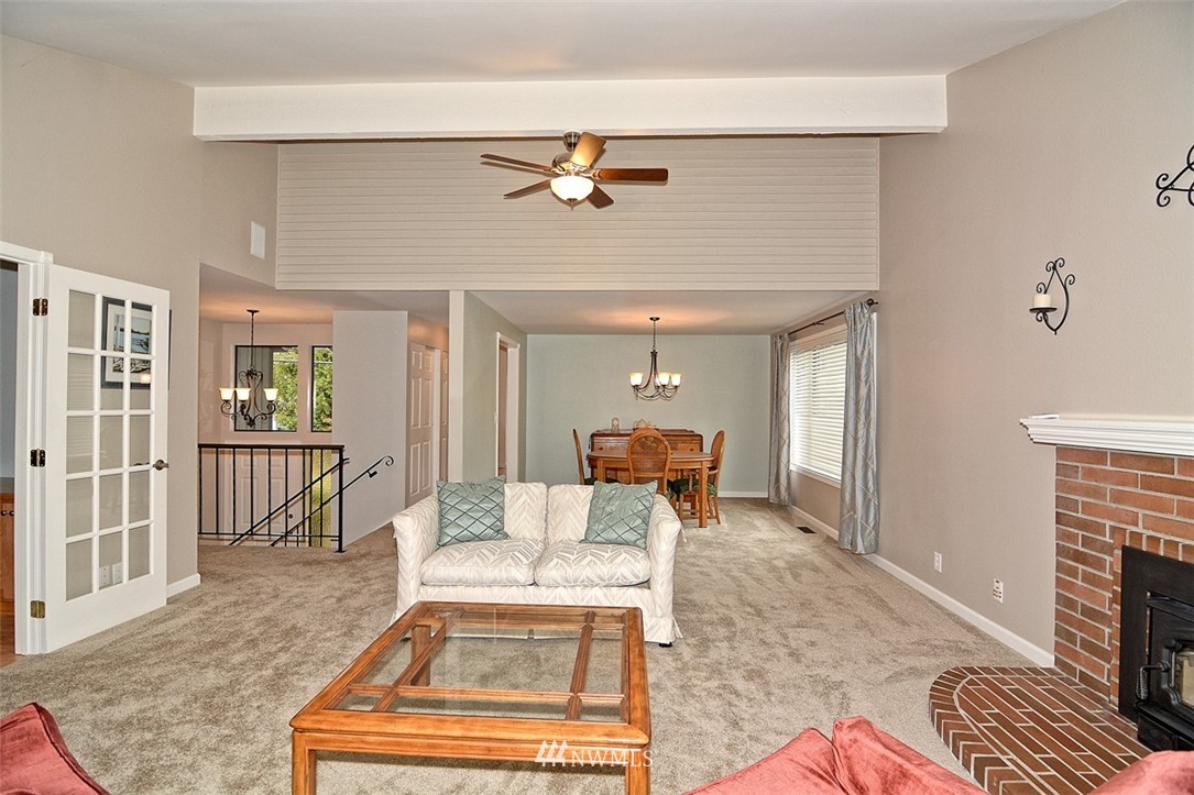 2704 168th Street Southeast Bothell, WA 98012 - Photo 6 of 25 Gallery Image 6