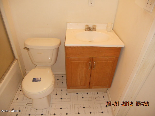 2925 West Almeria Road Phoenix, AZ 85009 - Photo 3 of 16 bathroom