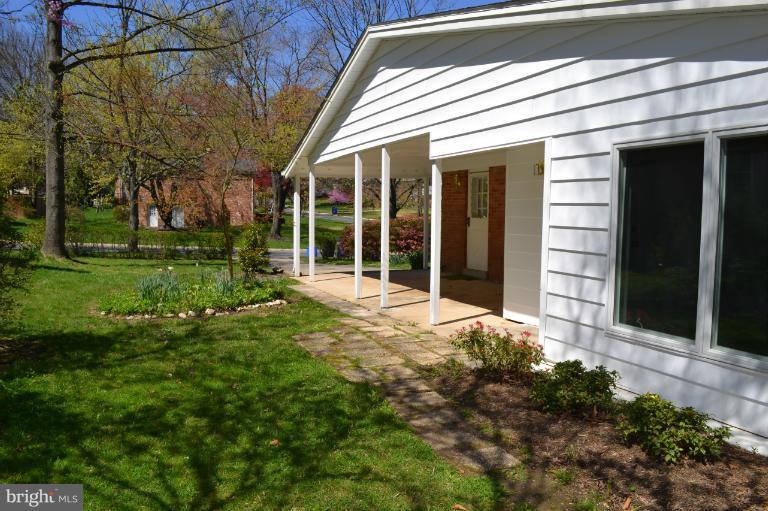 2700 Weller Road Silver Spring, MD 20906 - Photo 11 of 18 Side of house