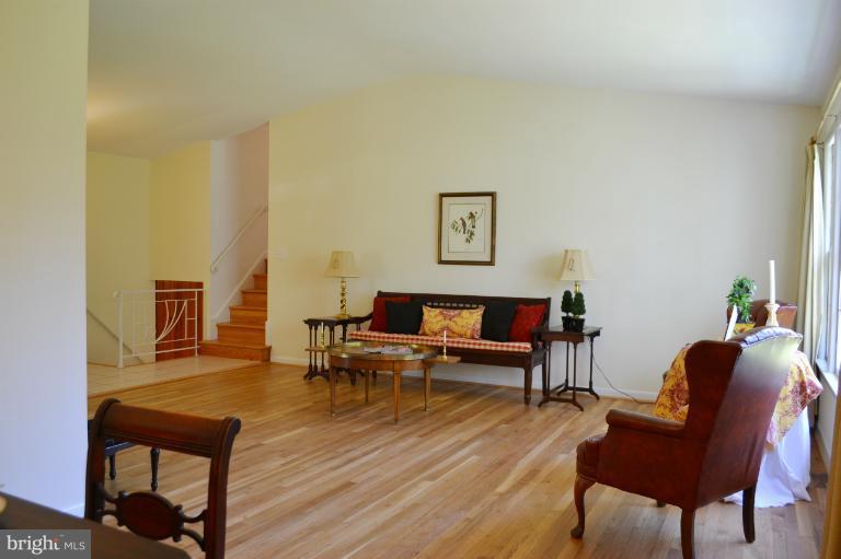 2700 Weller Road Silver Spring, MD 20906 - Photo 3 of 18 Living Room overall