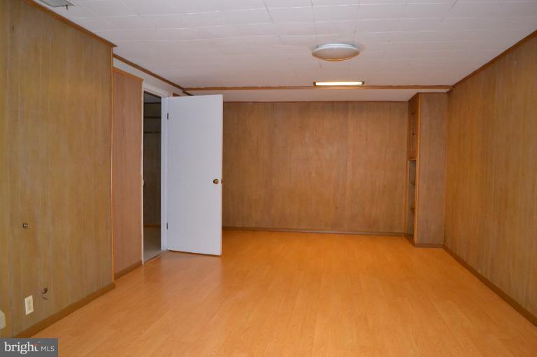 2700 Weller Road Silver Spring, MD 20906 - Photo 10 of 18 Recreation room