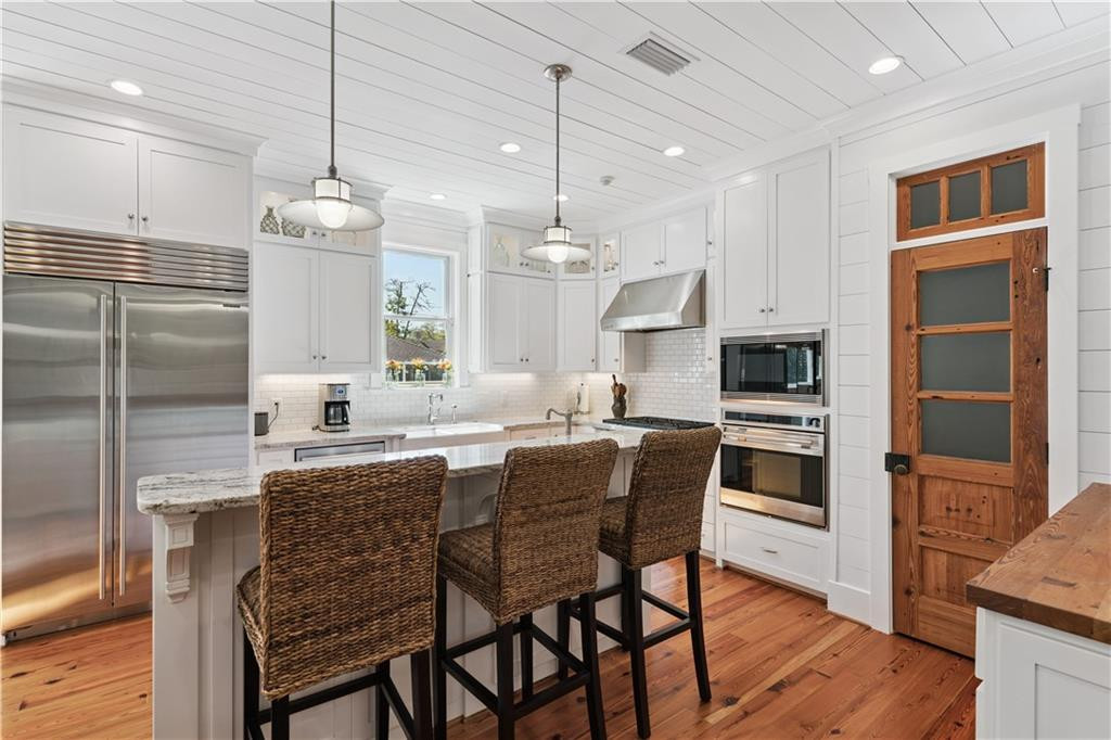 4316 5th Street St. Simons Island, GA 31522 - Photo 11 of 58 Kitchen