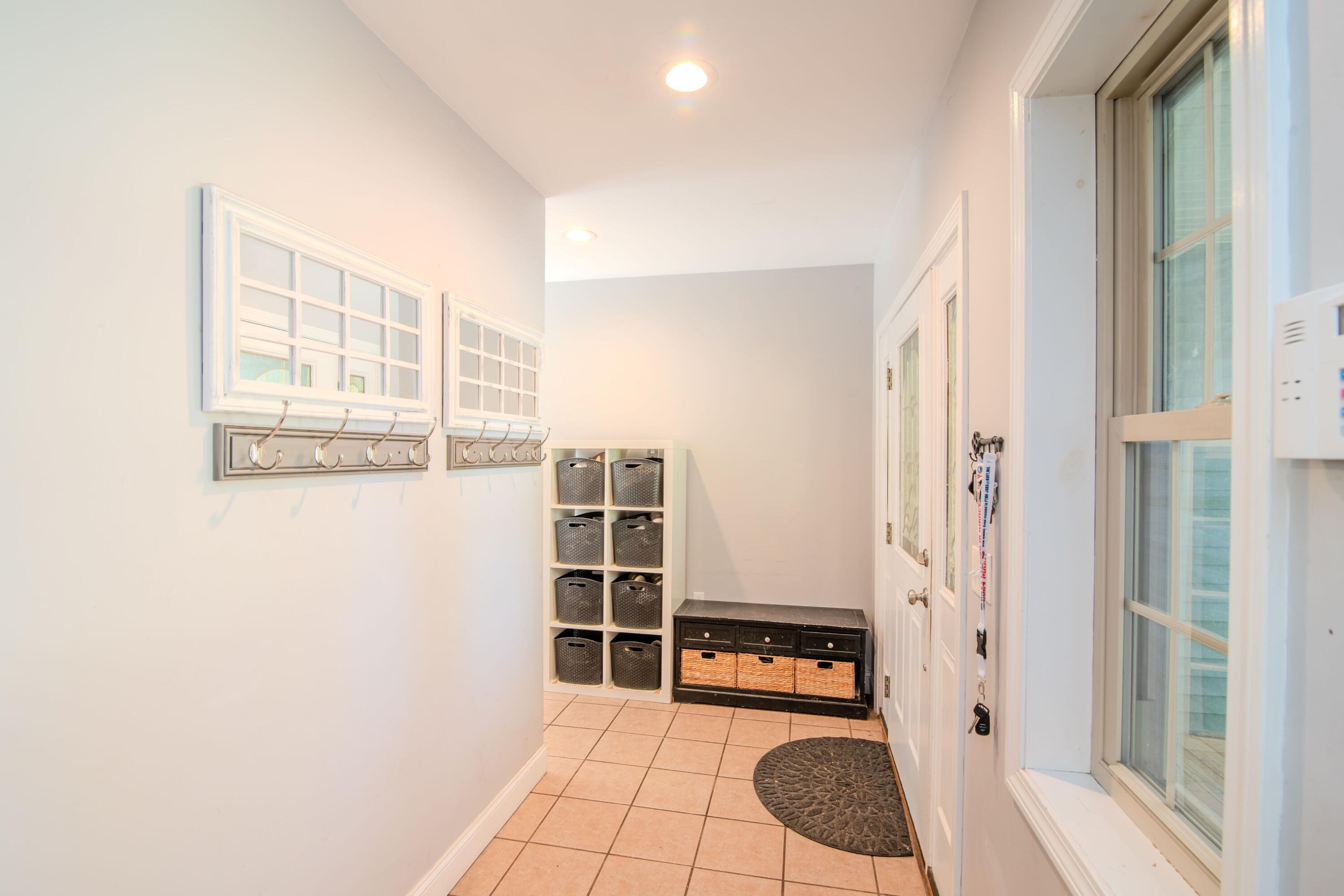 28 Middle Road Kennebunk, ME 04043 - Photo 12 of 39 Mudroom