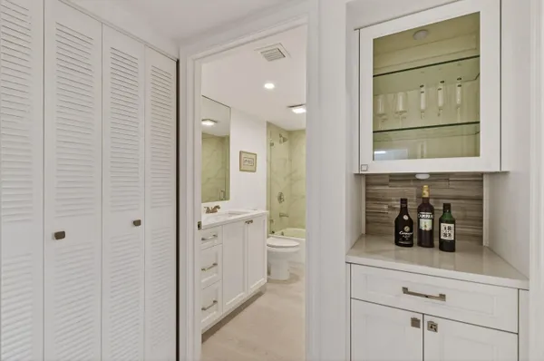 $8,500 | 301 South Seas Drive, Unit 104, Jupiter, FL 33477