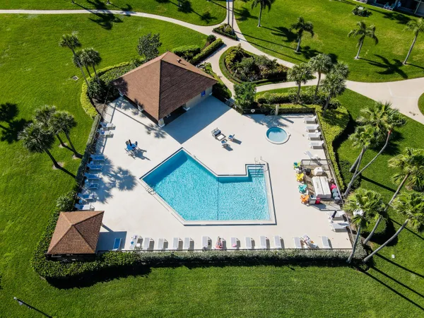 $8,500 | 301 South Seas Drive, Unit 104, Jupiter, FL 33477