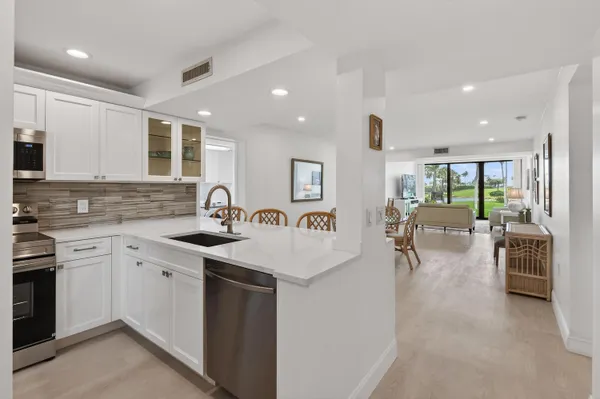 $8,500 | 301 South Seas Drive, Unit 104, Jupiter, FL 33477