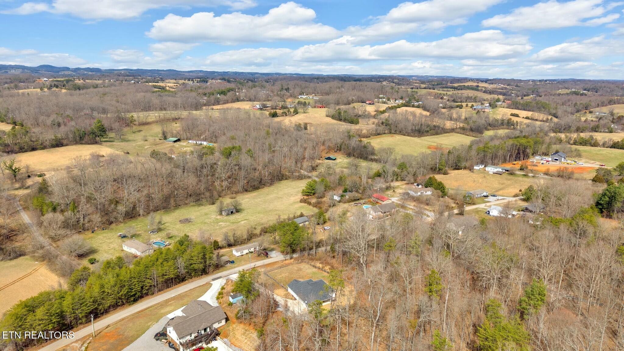 6610 Lanier Road Maryville, TN 37801 - Photo 32 of 37 Gallery Image 32