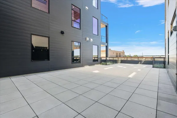 $849,900 | 159 South River Avenue, Unit 502, Holland, MI 49423
